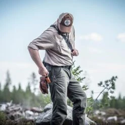 Helikon Woodsman Trousers Taiga Green 17 Helikon Woodsman Trousers Taiga Green -Brandit Store helikon woodsman trousers lifestyle 003 10